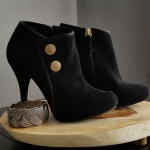 Guess suade booties